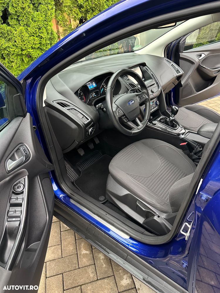 Ford Focus 1.5 EcoBoost Titanium - 19