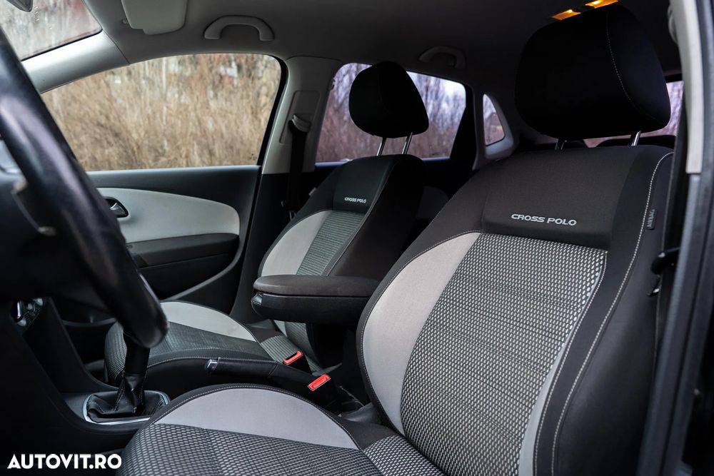 Volkswagen Polo 1.6 TDI Cross - 10