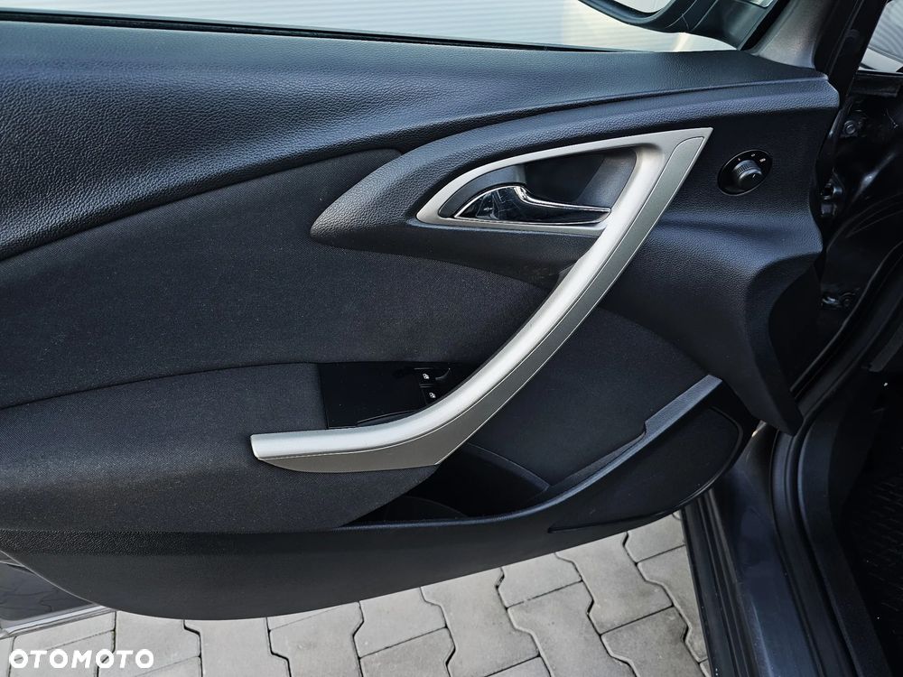 Opel Astra 1.4 Turbo Innovation - 26