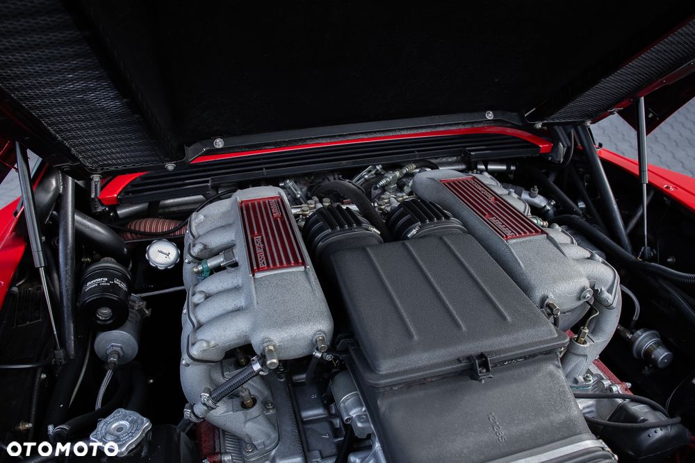 Ferrari Testarossa - 32