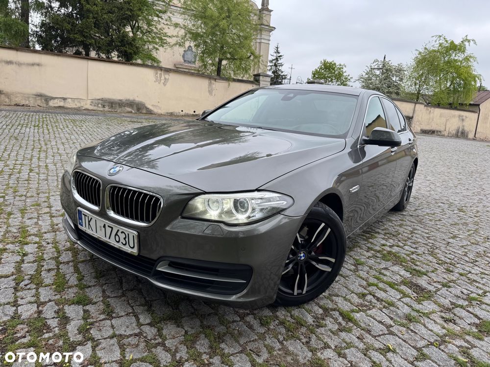 BMW Seria 5 518d Luxury Line - 4