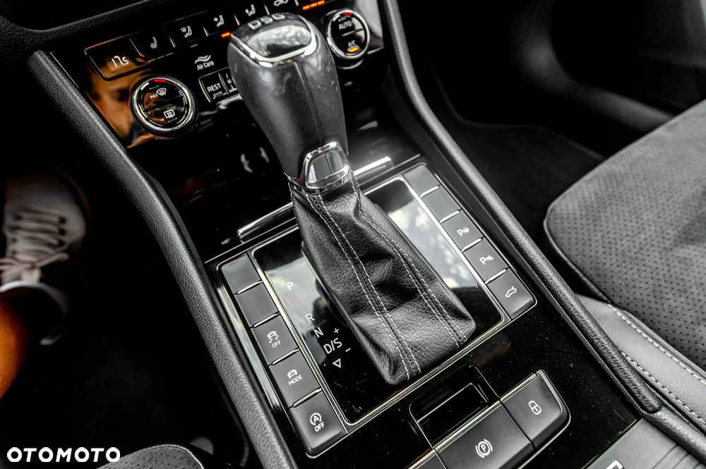 Skoda Superb 2.0 TSI DSG SportLine - 39