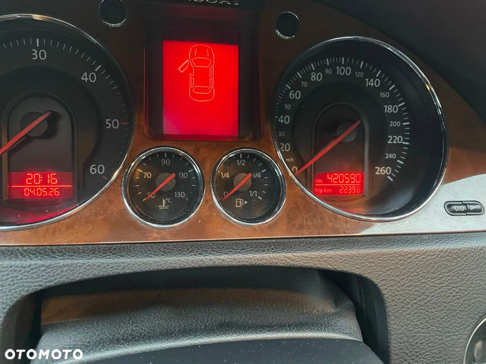 Volkswagen Passat 1.9 TDI Comfortline - 9