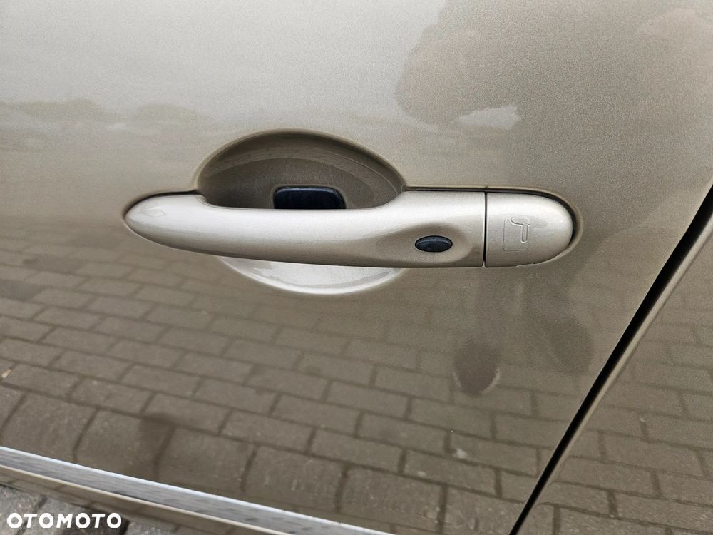 Renault Scenic ENERGY TCe 115 Bose Edition - 15