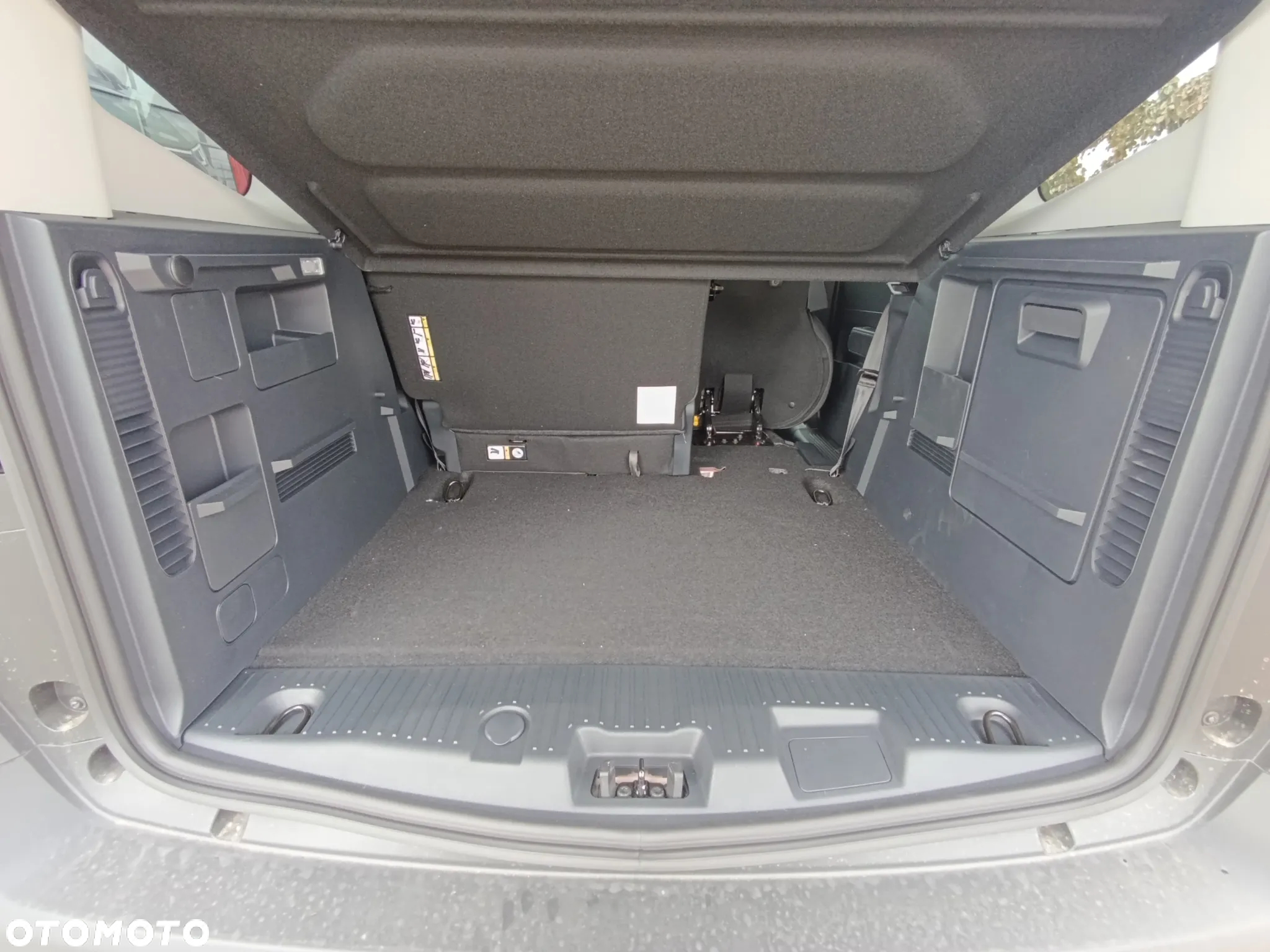 Ford Tourneo Courier 1.0 EcoBoost Titanium - 14