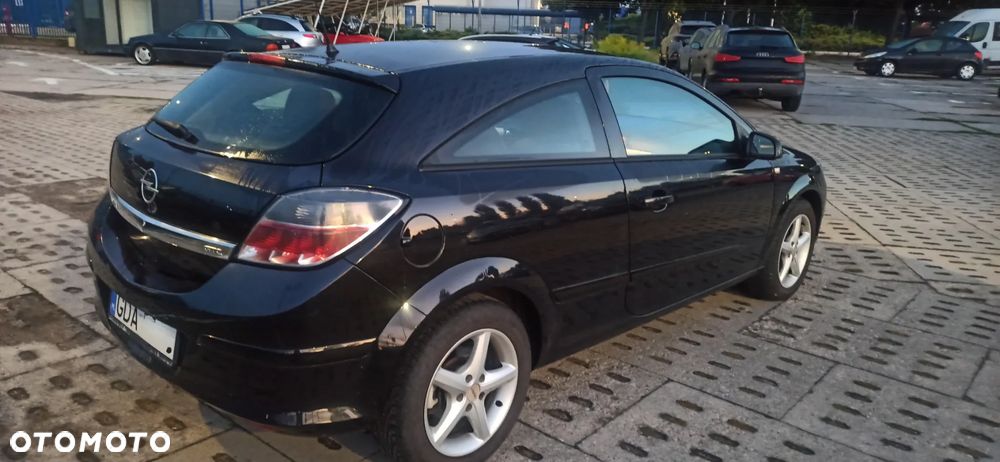 Opel Astra 1.6 Enjoy - 11