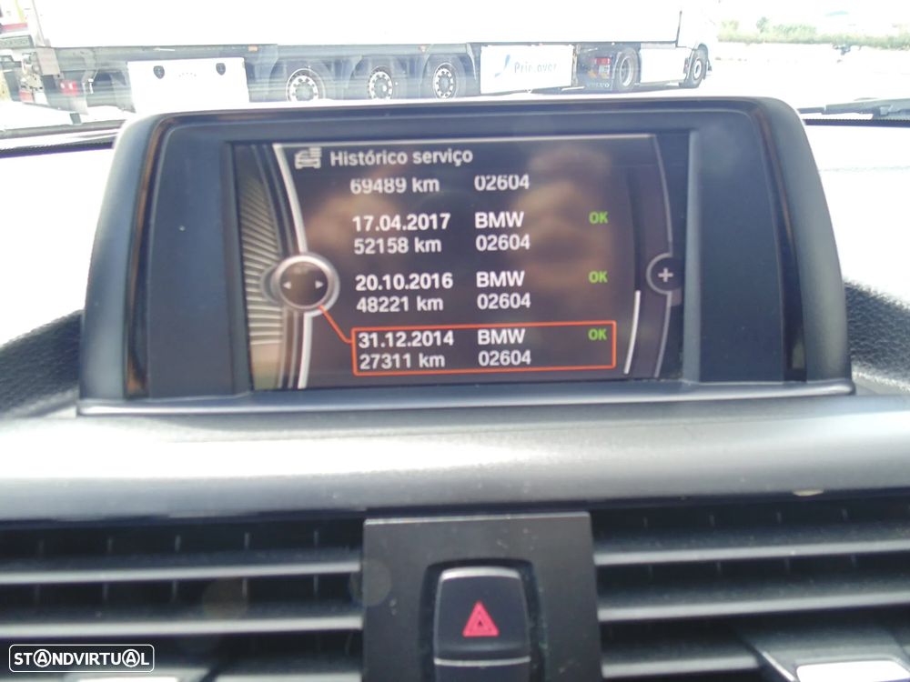 BMW 118 dA Line Sport - 40