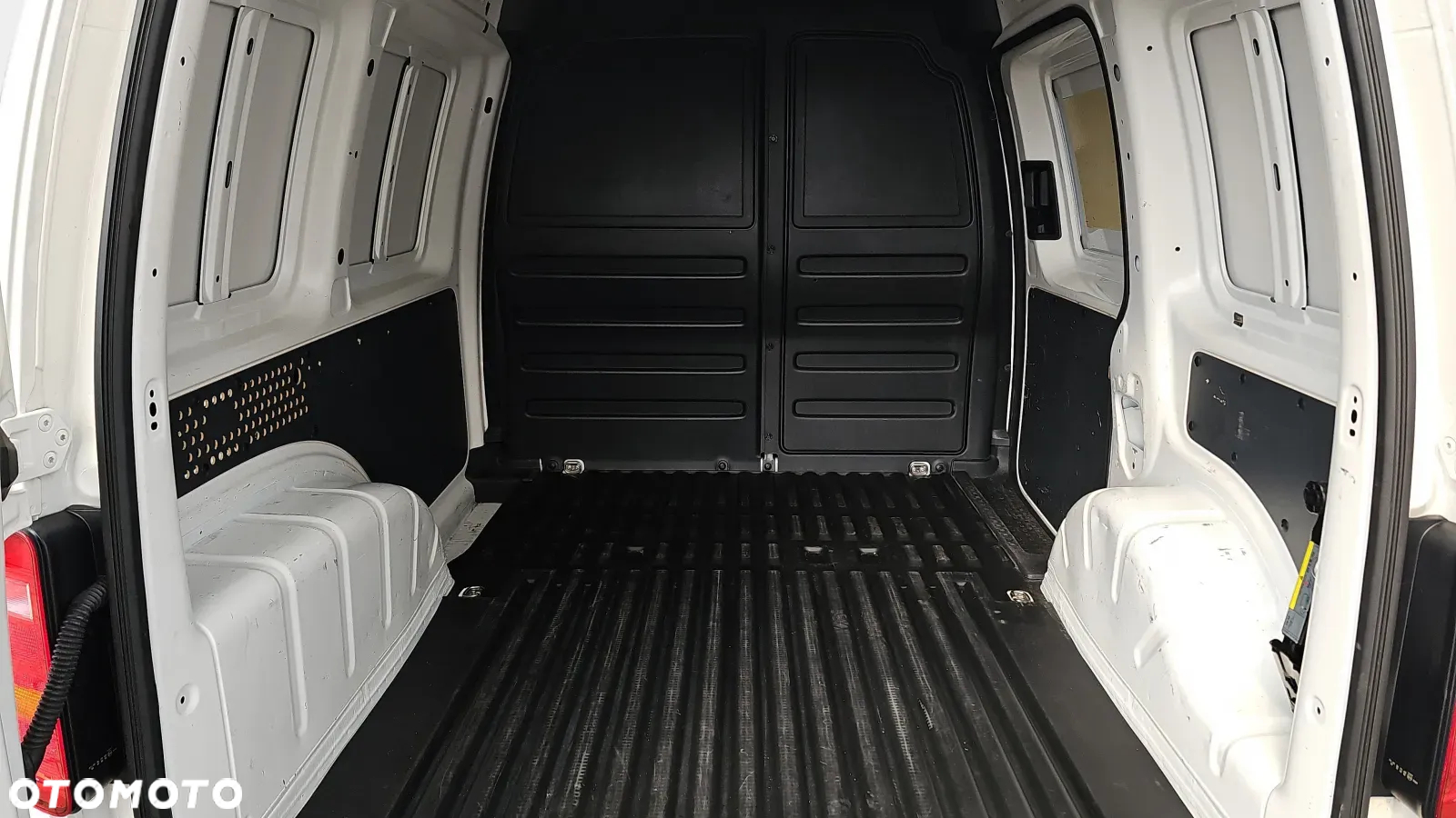 Volkswagen Caddy - 12