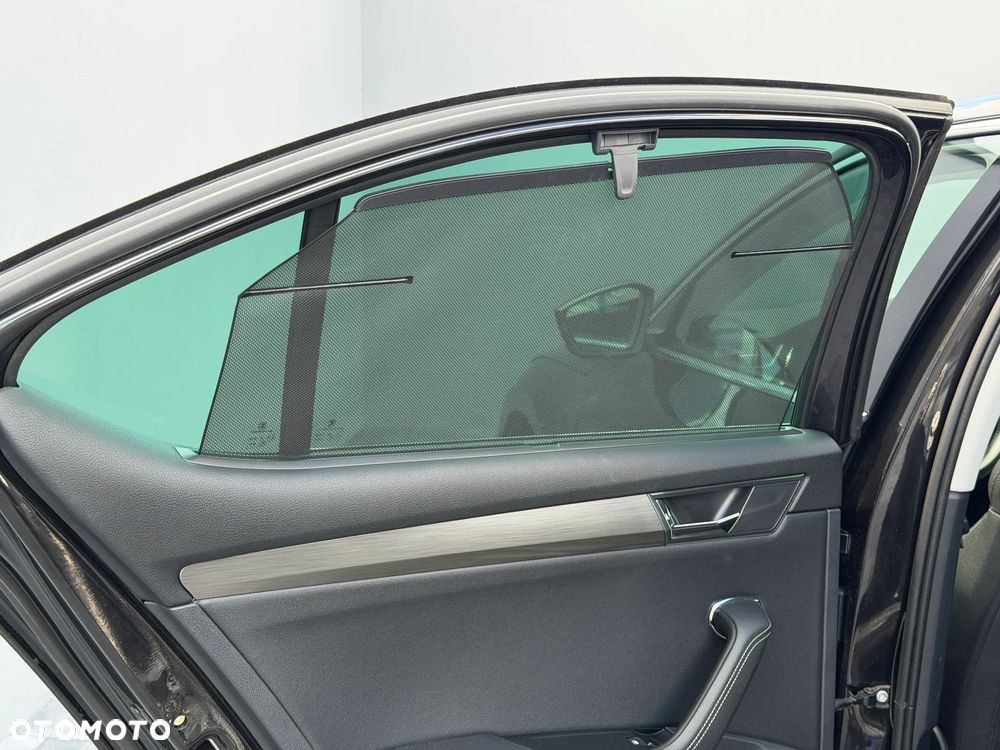 Skoda Superb 2.0 TSI Style DSG - 32