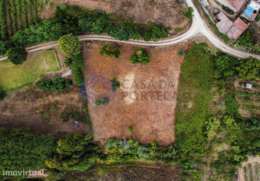 Terreno urbanizável em Fanadia - Grande imagem: 3/10