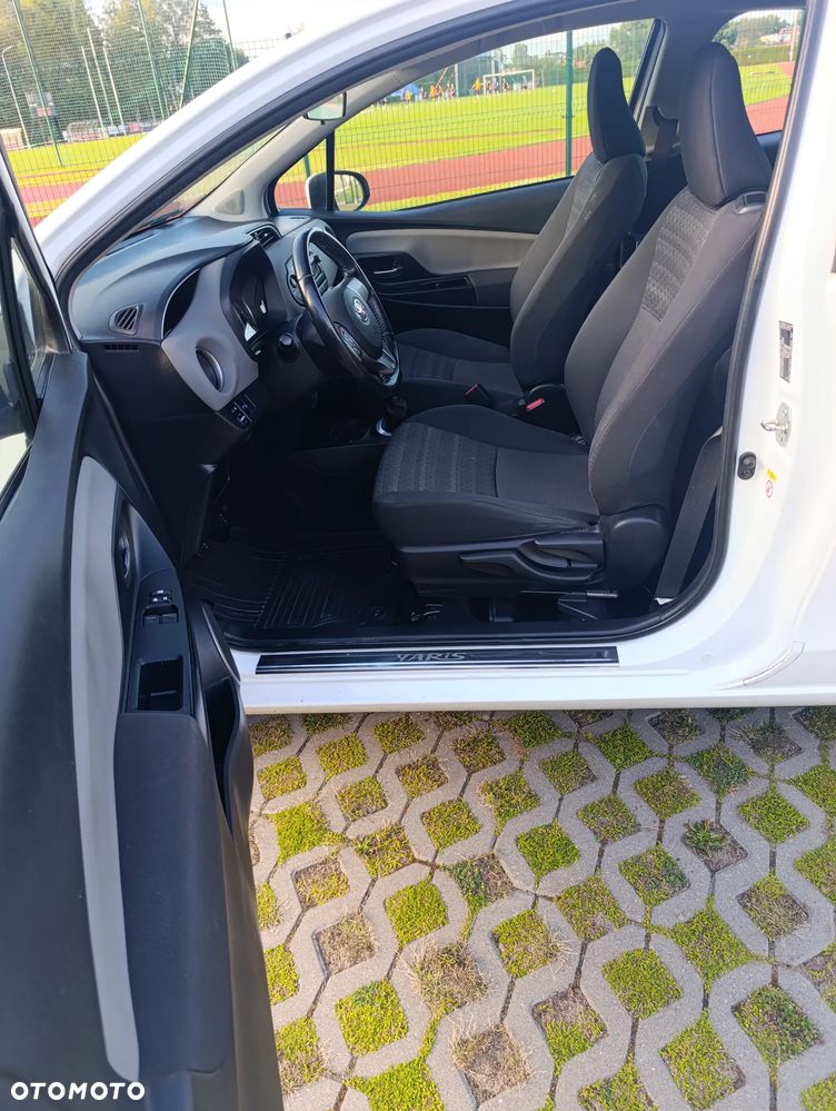 Toyota Yaris 1.0 Active EU6 - 27