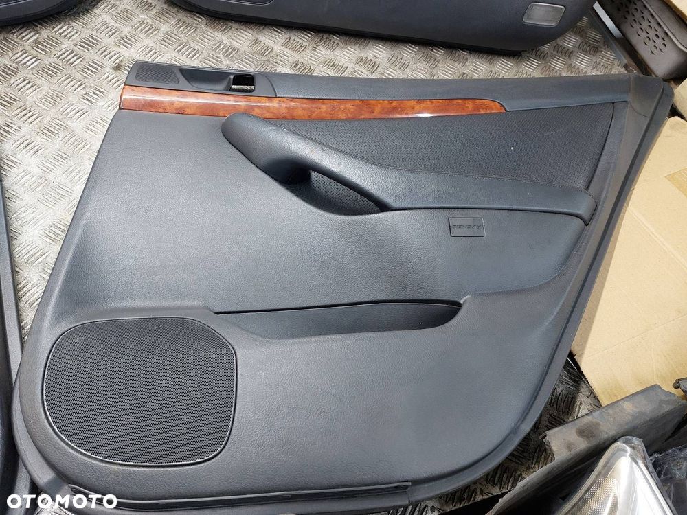 BOCZEK BOCZKI DRZWI KOMPLET TOYOTA AVENSIS T25 KOMBI - 5