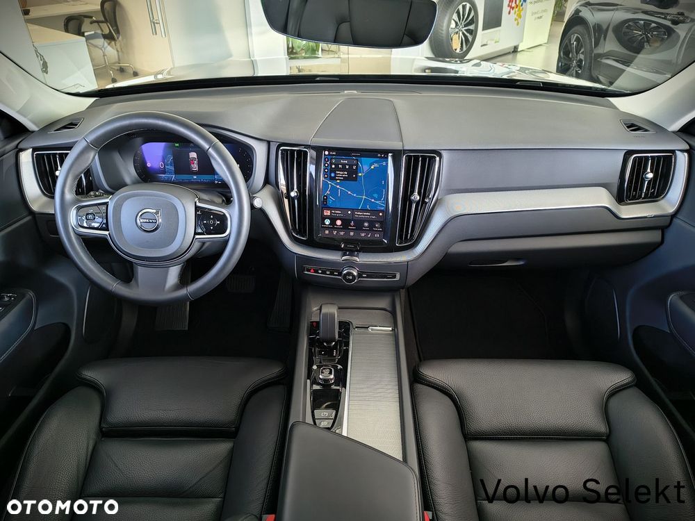 Volvo XC 60 B4 D Plus Dark - 15