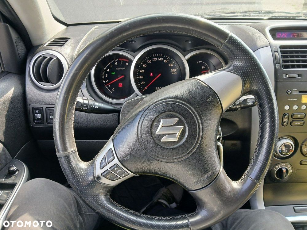 Suzuki Grand Vitara - 10
