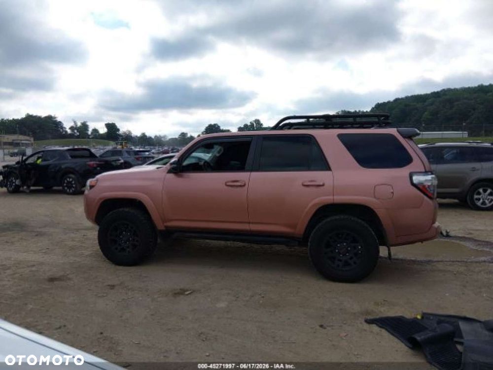 Toyota 4-Runner - 8