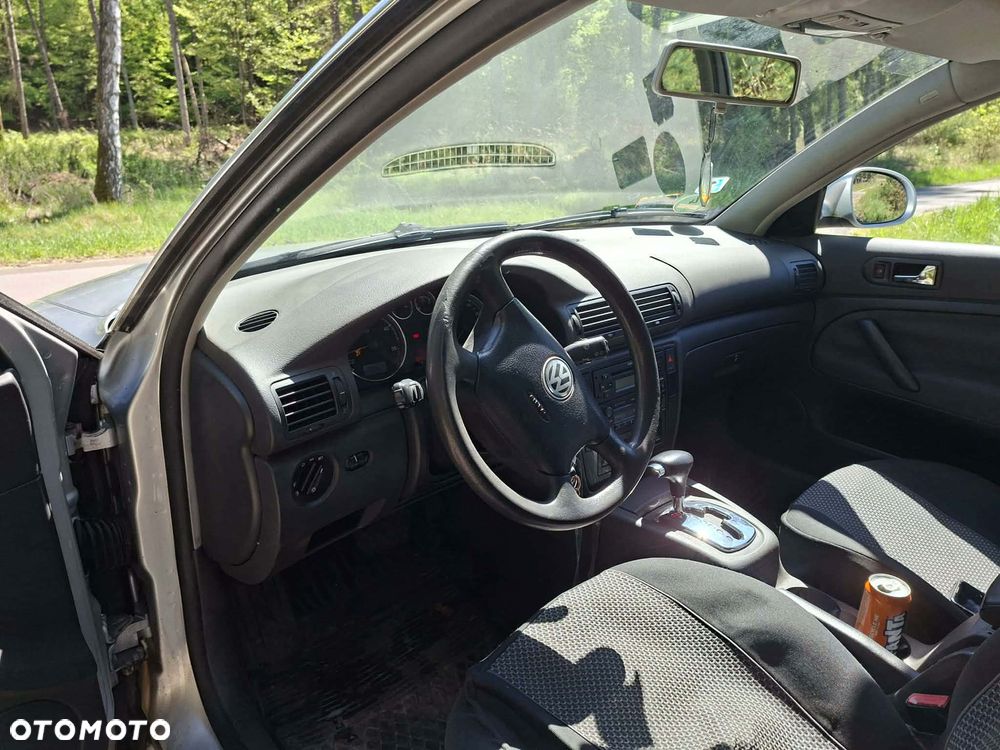 Volkswagen Passat - 6