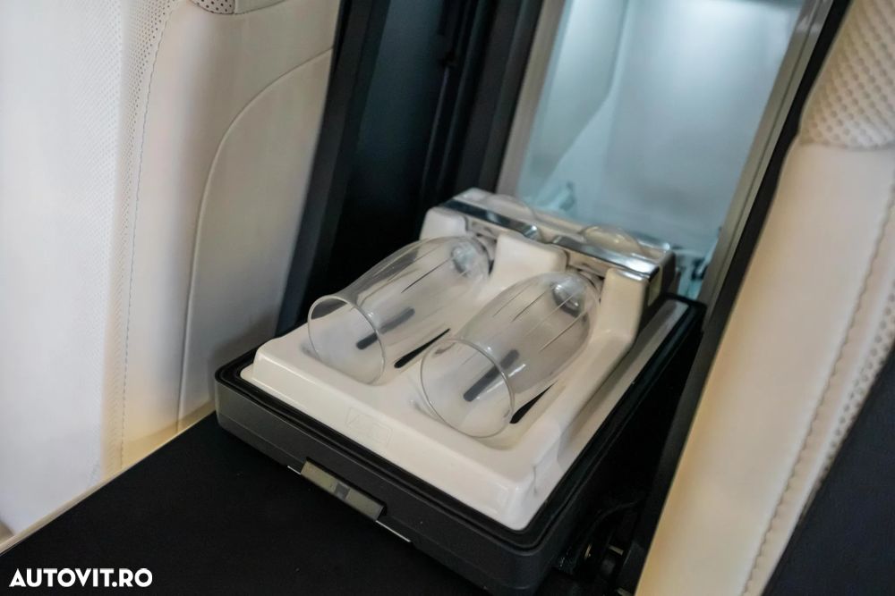 Rolls-Royce Phantom - 34