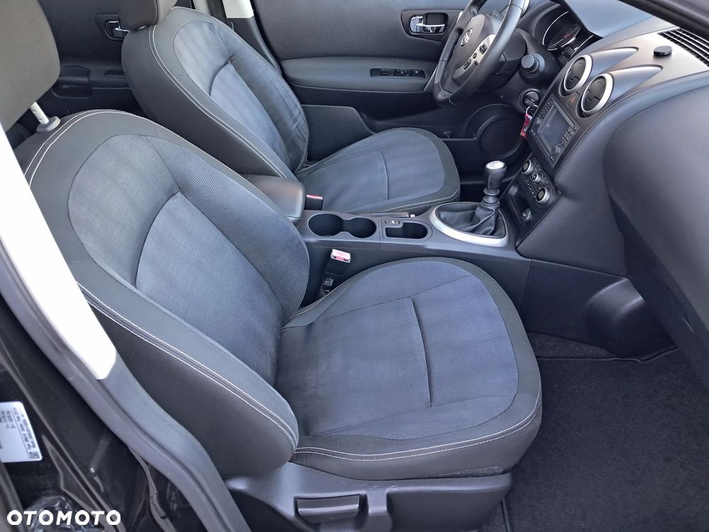 Nissan Qashqai+2 2.0 Visia - 12