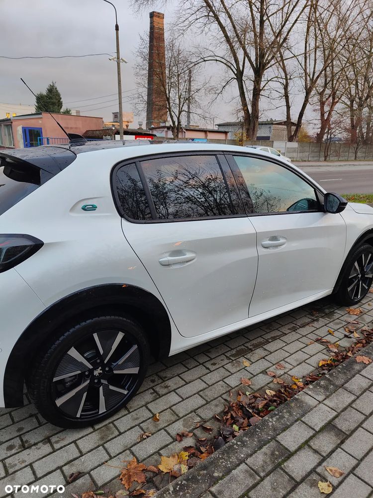 Peugeot 208 e-208 GT - 3
