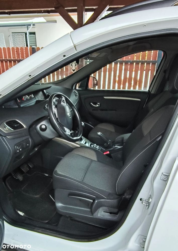 Renault Scenic - 8