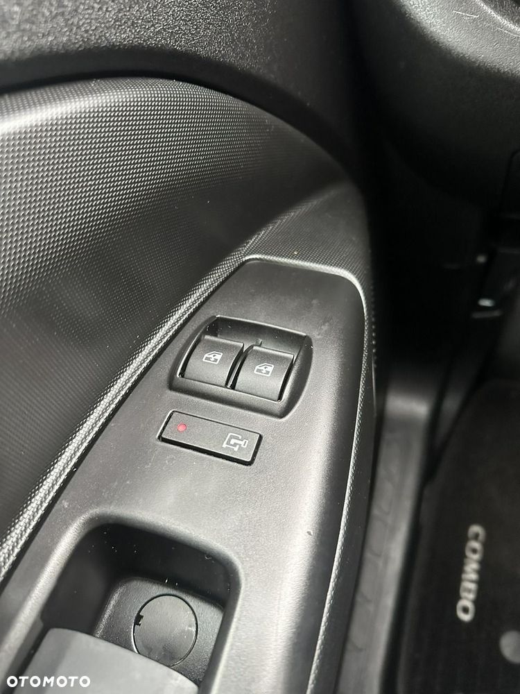 Opel Combo - 25