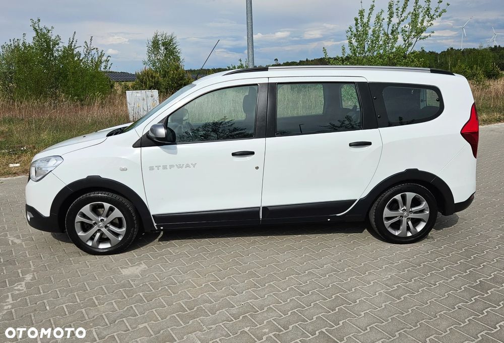 Dacia Lodgy dCi 110 Stepway - 13