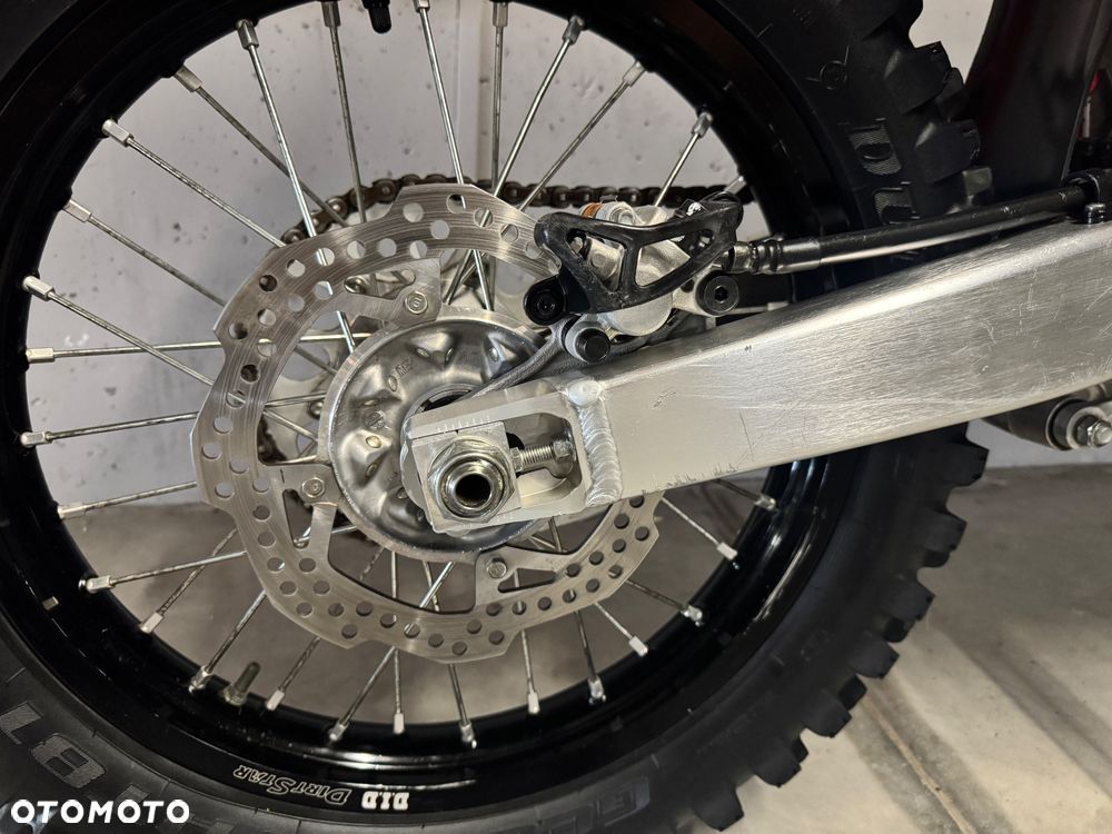 Honda CRF - 8