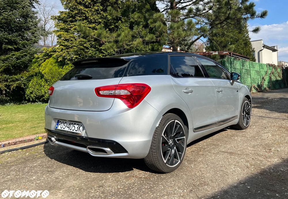 Citroën DS5 Hybrid4 Business Class - 11