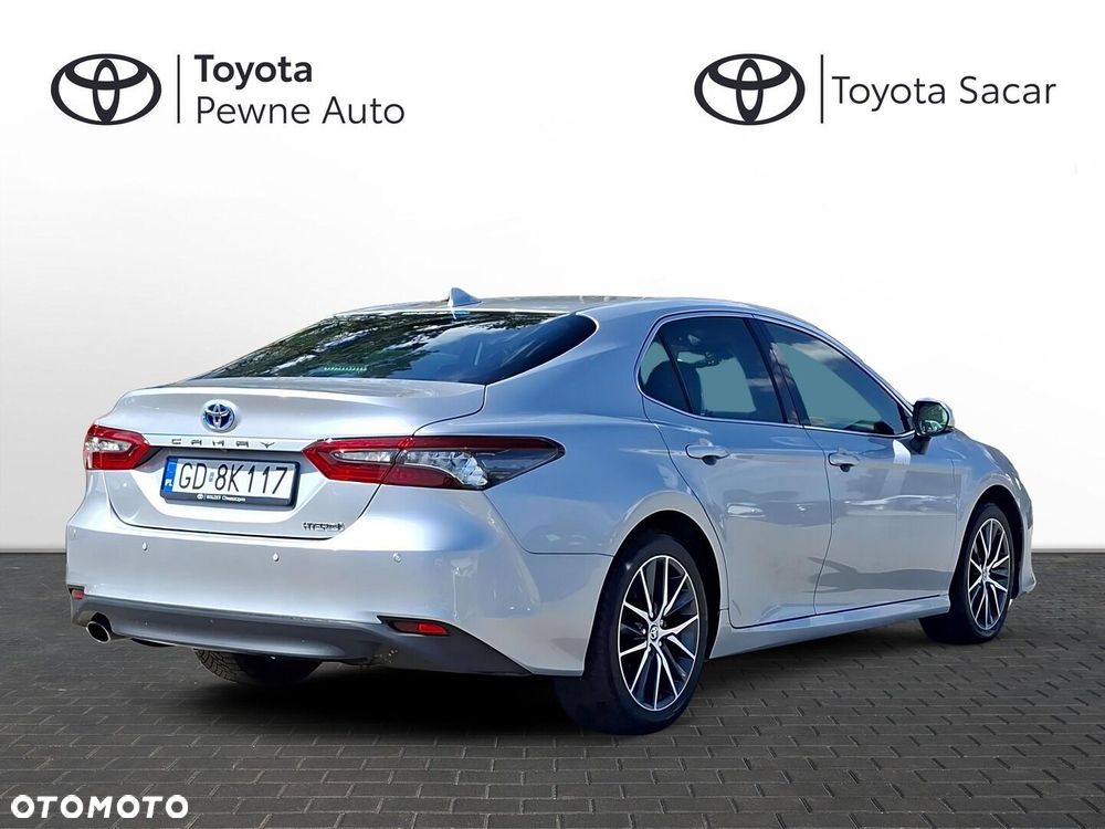 Toyota Camry - 7