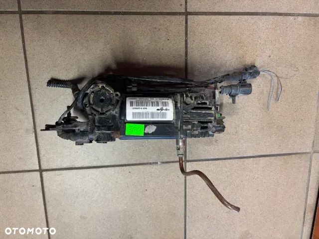 KOMPRESOR SPRĘŻARKA KLIMATYZACJI VOLKSWAGEN VW TOUAREG 7L0698007A - 1