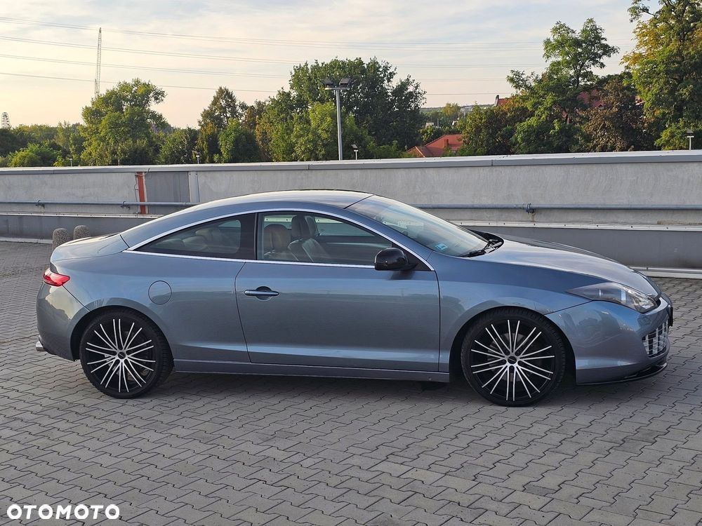 Renault Laguna 2.0 DCi GT 4WS - 6