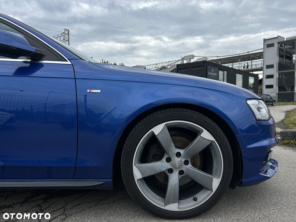 Audi A4 Avant 1.8 TFSI quattro S line Sportpaket - 31