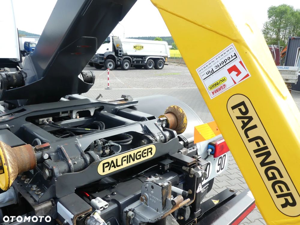 Renault C380 / HAKOWIEC PALFINGER 15t / RETARDER / IDEALNY STAN / - 10