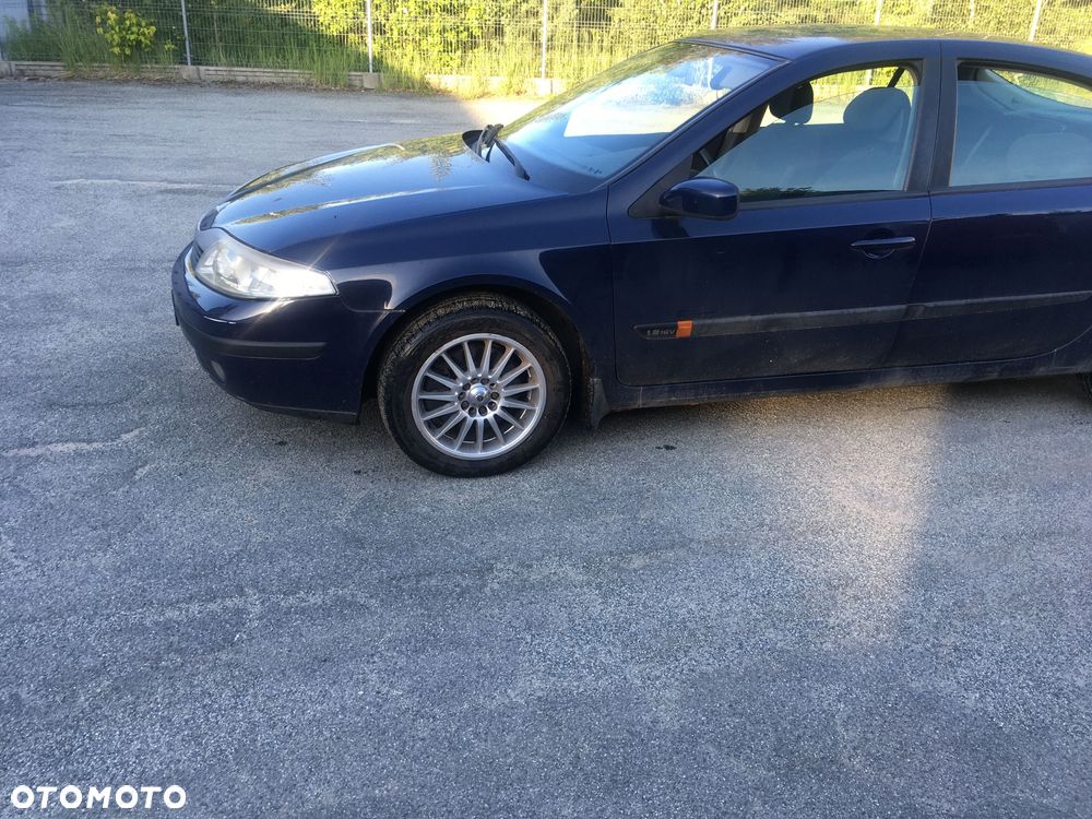 Renault Laguna - 1