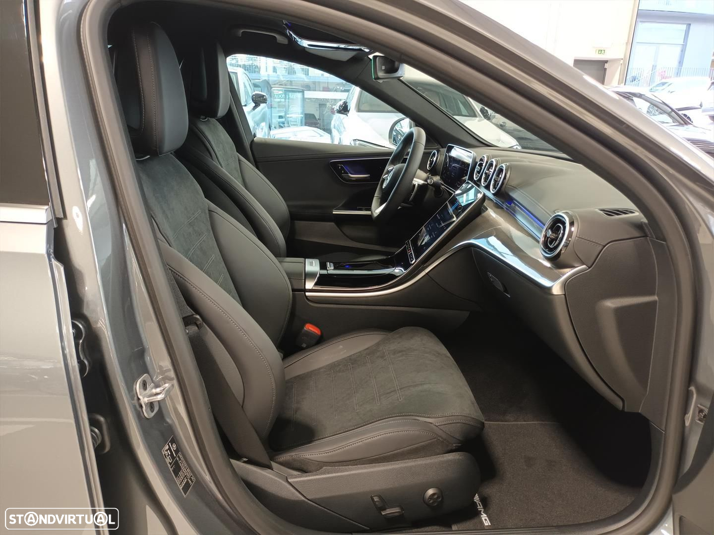 Mercedes-Benz C 300 e AMG Line - 14