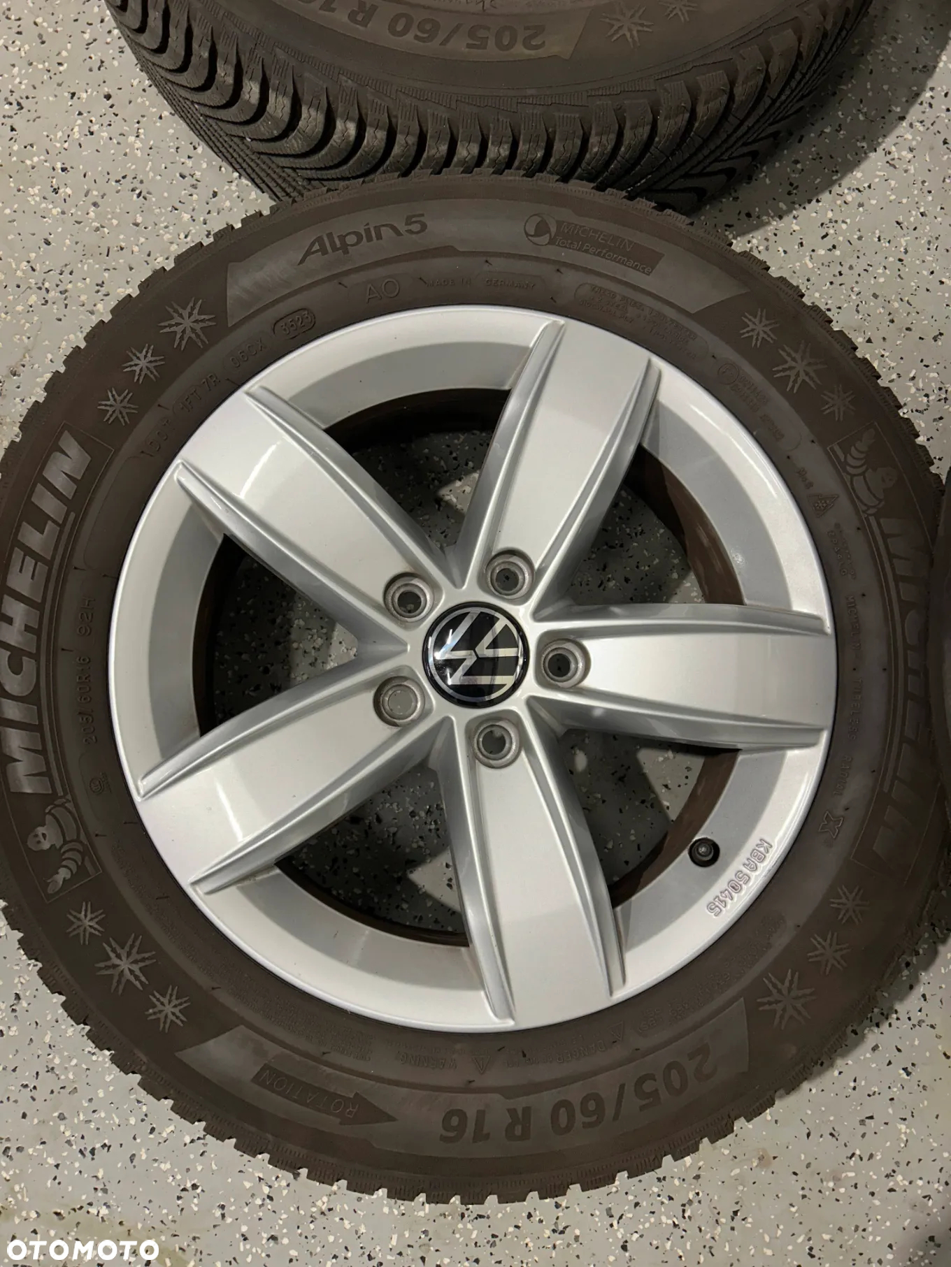 Oryginalne KOŁA FELGI 16 VW T-ROC Audi Q2 KAROQ OCTAVIA IV 205/60R16 2023r 8mm jak NOWE - 8