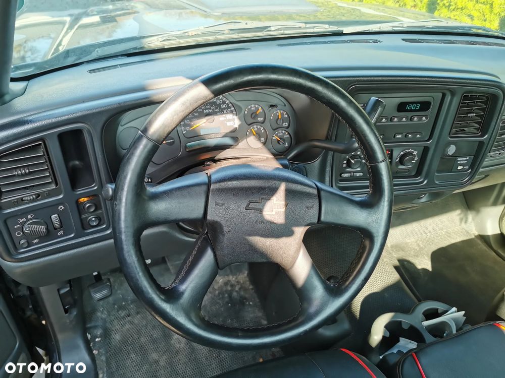 Chevrolet Silverado - 15