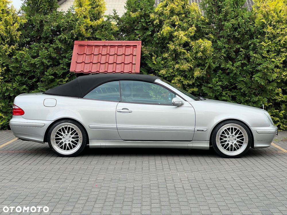 Mercedes-Benz CLK - 27