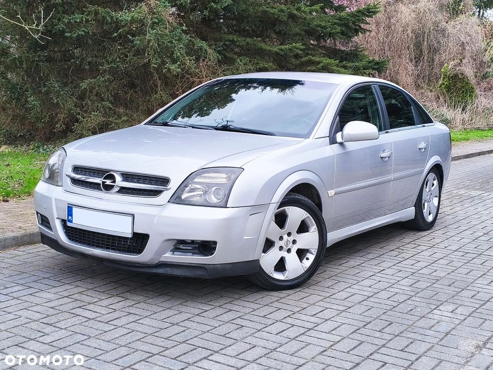 Opel Vectra 1.9 CDTI Sport / GTS - 1