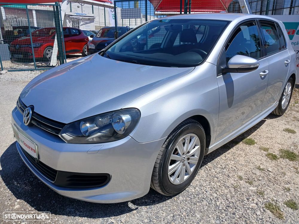 VW Golf 1.6 TDi Trendline BlueMotion - 2