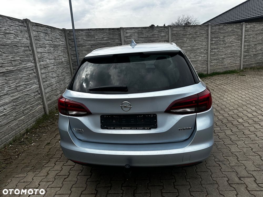 Opel Astra 1.4 Turbo Innovation - 17