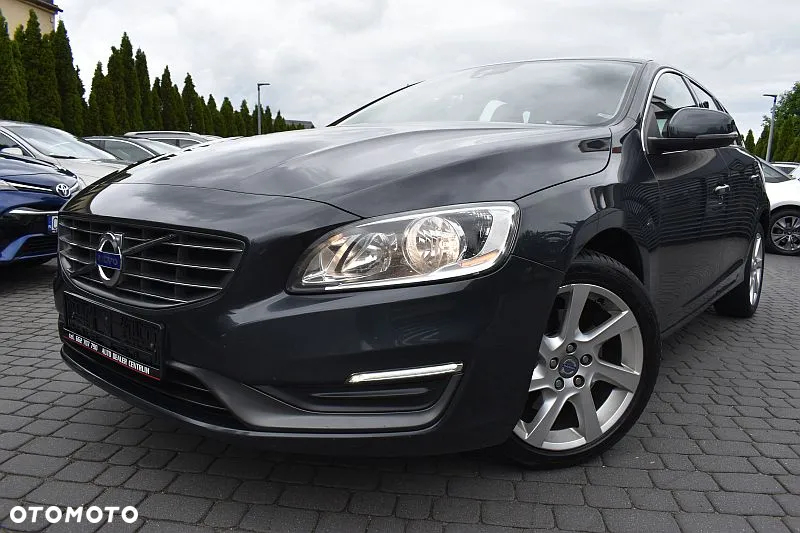 Volvo V60 D4 Momentum - 2
