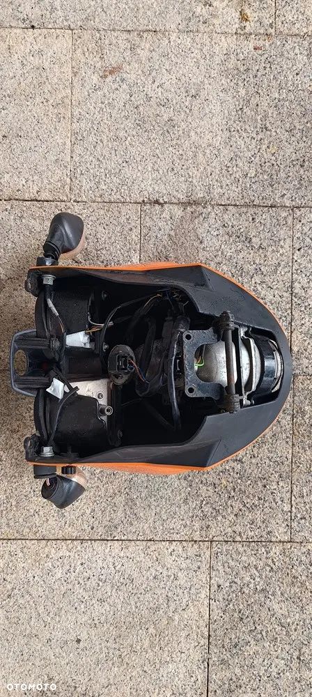 KTM 640 DUKE 2007 REFLEKTOR LAMPA PRZÓD CZASZA LICZNIK WYPEŁNIENIE OWIEWKA - 14