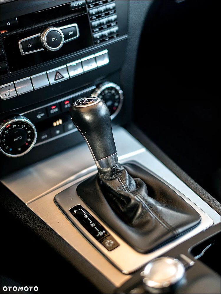 Mercedes-Benz Klasa C - 25