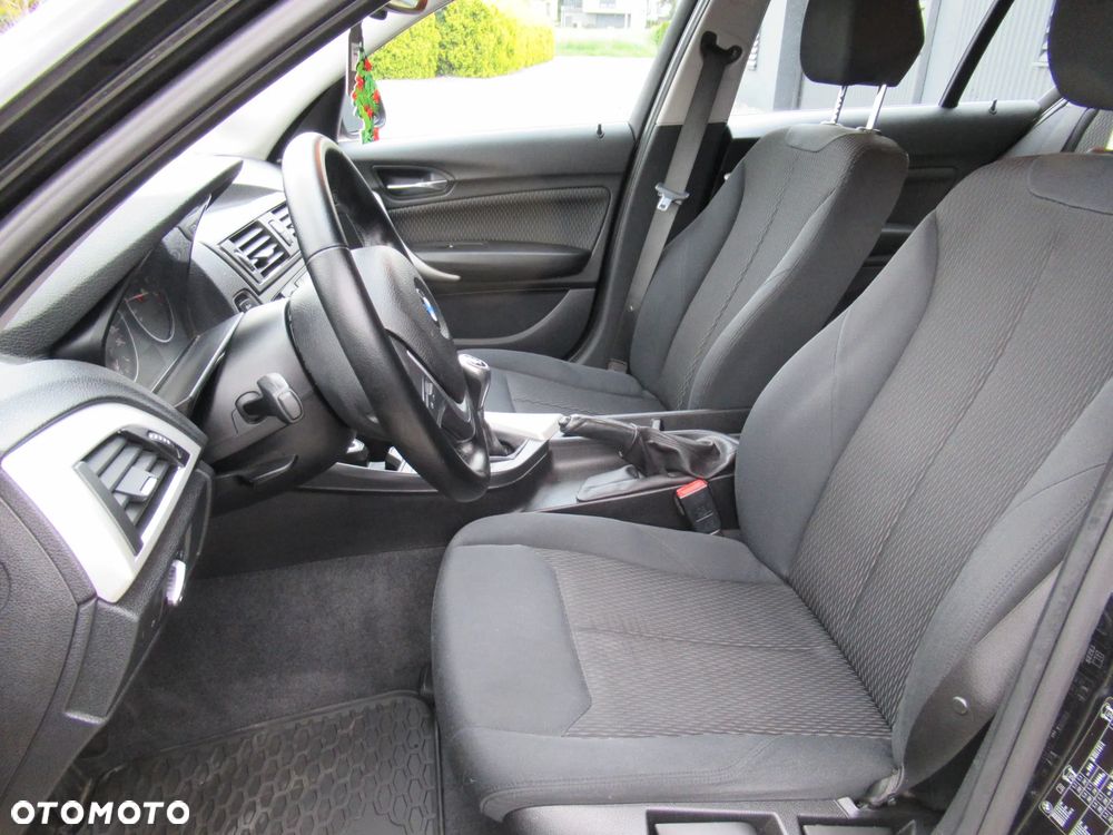 BMW Seria 1 116i - 10
