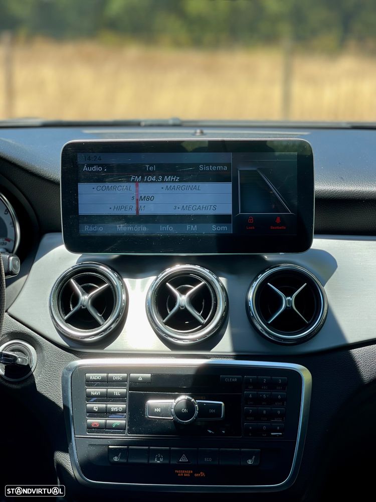Mercedes-Benz GLA 220 CDI 7G-DCT AMG Line - 14