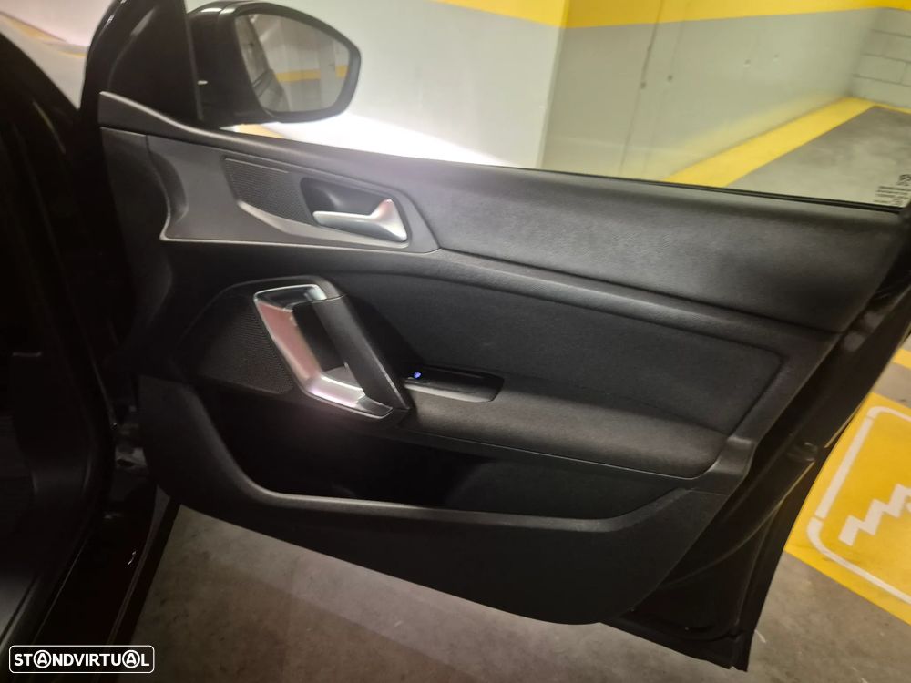 Peugeot 308 SW 1.6 BlueHDi Style - 39