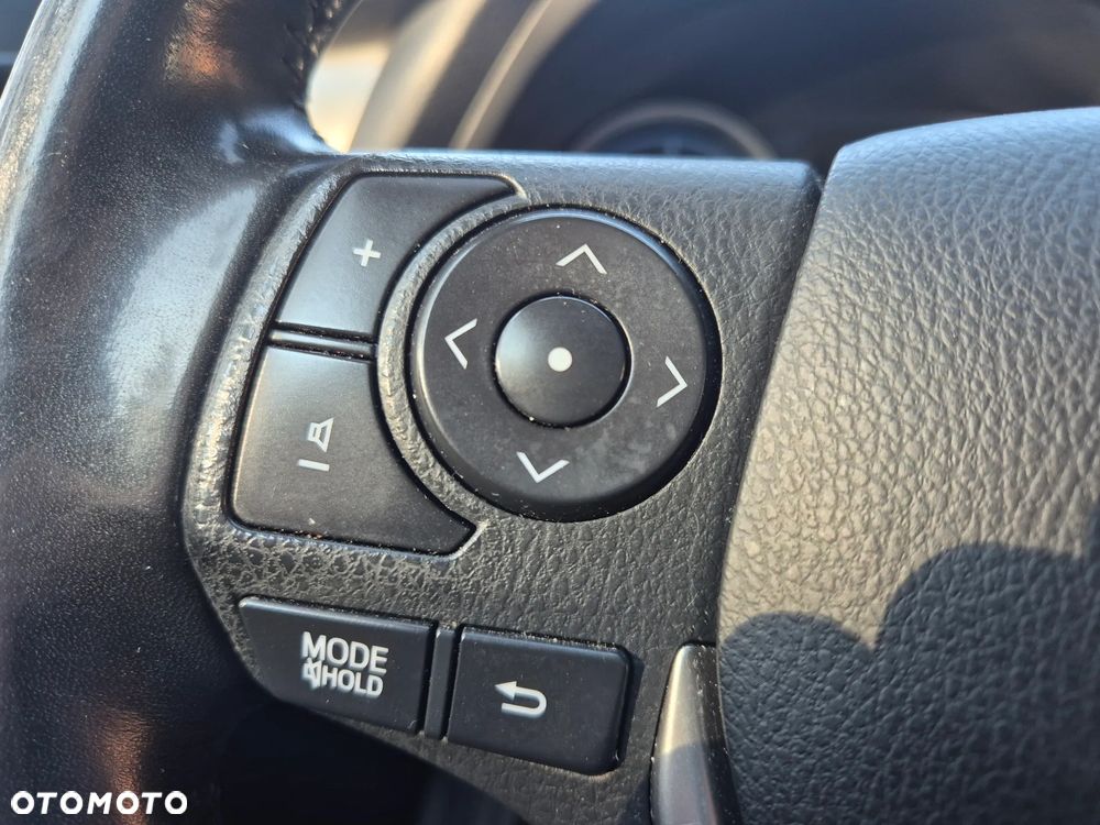 Toyota Auris 2.0 D-4D Comfort - 34