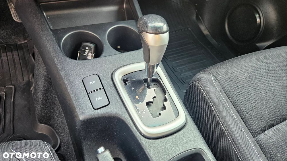 Toyota Hilux 2.8 D-4D Double Cab SR5 4x4 - 25