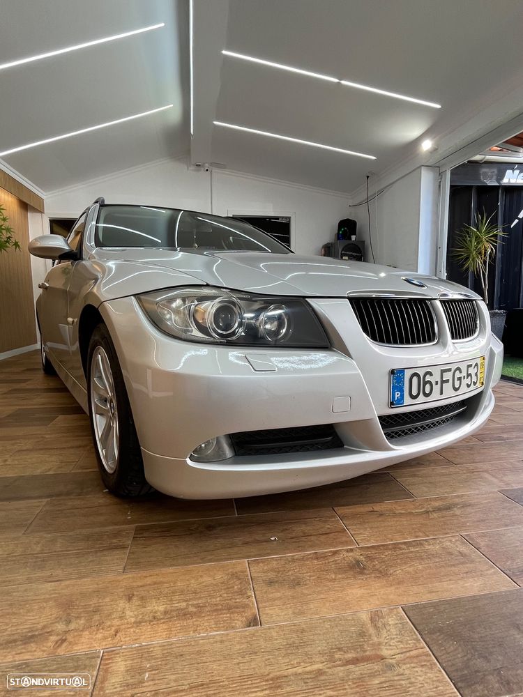 BMW 320 d EfficientDynamics - 59